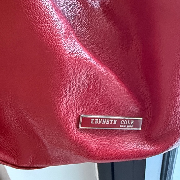 Vintage Kenneth Cole Red Leather Shoulder Bag - Picture 3 of 4